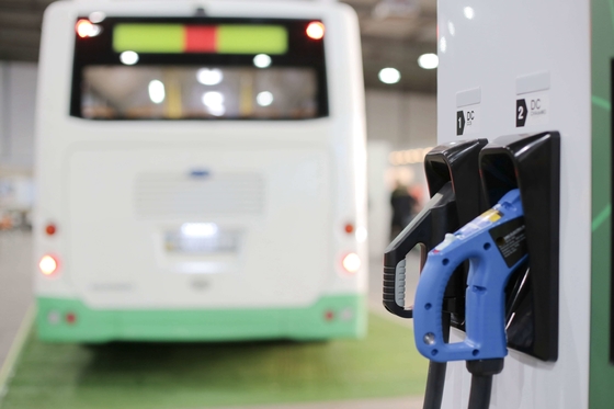 इलेक्ट्रिक कारों के लिए 150V 1000V फास्ट चार्जिंग स्टेशन Ev