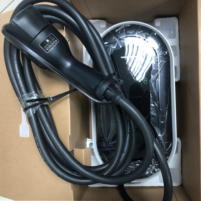 पॉइंट टू पॉइंट RS485 कम्युनिकेशन VW बीटल के लिए 7kw AC चार्जर IP65 सुरक्षा स्तर
