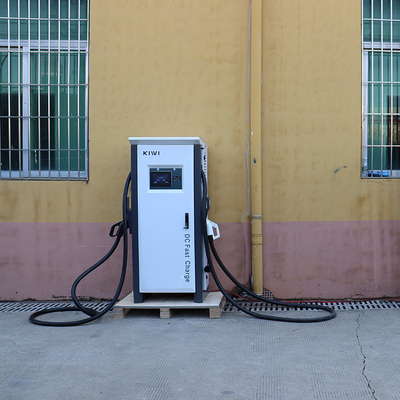 60KW-120KW प्रकार 3 EVCS प्लग इन डीसी ई वाहन EV फास्ट चार्जिंग स्टेशन